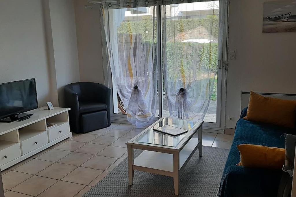 Hyper Centre De Sarzeau, Grand Appartement Au Calme Avec Jardinet Екстер'єр фото